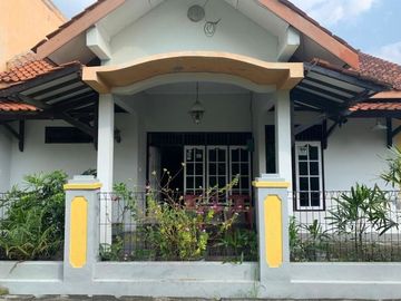 Cari Rumah Mewah Siap Huni Lahan Luas dan Harga Murah?? Cek Di Rumah Tegalmulyo, Klaten.