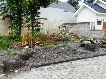 Tanah hook luasan ideal dekat RS At- Turots Sleman