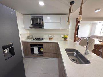 Apartamento Norte de Cali- sector Menga. Cod V10150
