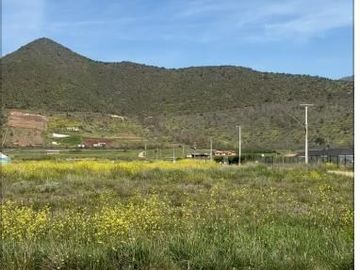 Tu refugio natural, a minutos de Santiago.
