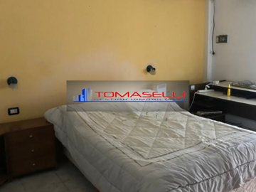 CASA - VENTA - LA TABLADA - 6 AMBIENTES - DOS PLANTAS