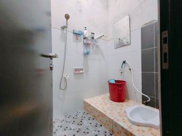 Rumah Dalam Perumahan Dekat Upn