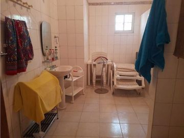 CASA EN PENONOME COLINDA CON RIO EXTENSO TERRENO 1108.83 M2