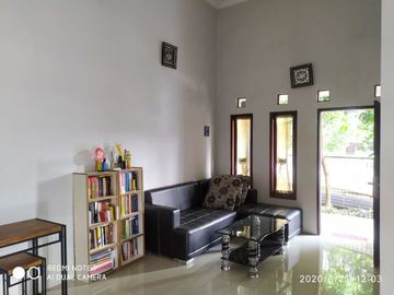 Rumah asri posisi hook dekat RSA UGM