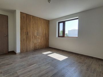 Magnifica Casa en Lomas del Tec Remodelada