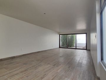 Magnifica Casa en Lomas del Tec Remodelada