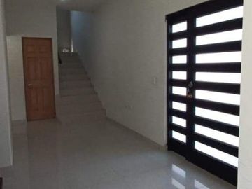 VENTA CASA PORTAL DE ZUAZUA