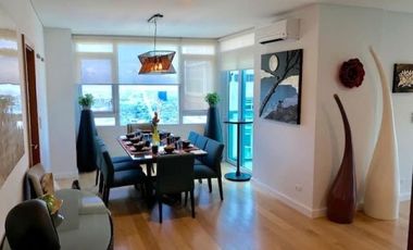 Condominium 3 Bedrooms: 3 Bedroom Condo For Sale in Park Terraces Tower Rockwell Makati City