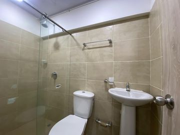 casa-local en venta en parque natura. Cod V4951
