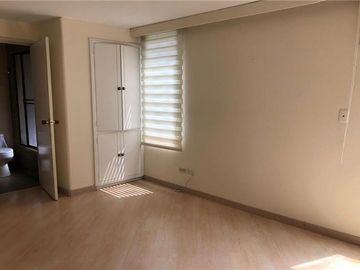 apartamento en arriendo en santa ana occidental-usaquén. Cod A52209