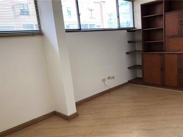 apartamento en arriendo en santa ana occidental-usaquén. Cod A52209