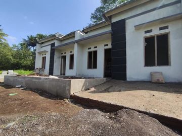 RUMAH CANTIK HARGA PALING MURAH 10 MENIT DARI PUSAT KOTA MAGELANG