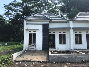 RUMAH CANTIK HARGA PALING MURAH 10 MENIT DARI PUSAT KOTA MAGELANG