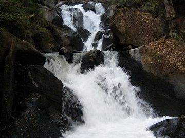 PROPIEDAD CON EXCELENTE VISTA AL LAGO, AVANDARO
