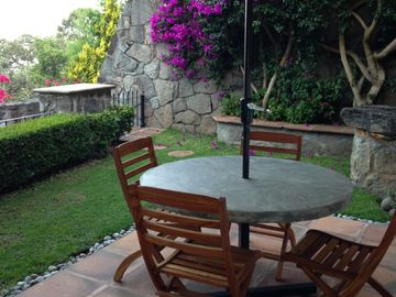 PROPIEDAD CON EXCELENTE VISTA AL LAGO, AVANDARO