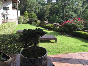 PROPIEDAD CON EXCELENTE VISTA AL LAGO, AVANDARO