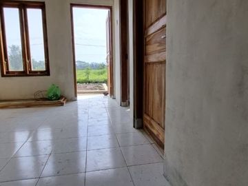 DIJUAL RUMAH MURAH DI MAGELANG, DEKAT JALAN UTAMA TEMANGGUNG
