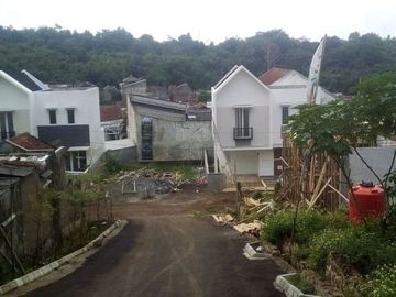 rumah 2 lantai dkt gazibu gedung sate cikutra cibeunying