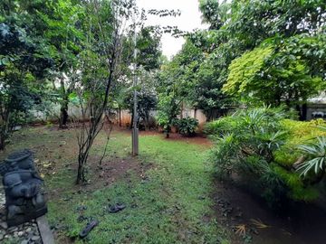 Rumah Bagus Ada Swimming Pool Di Lebak Bulus Jaksel -DW/AC 5204 BR
