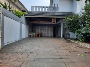 Rumah Bagus Ada Swimming Pool Di Lebak Bulus Jaksel -DW/AC 5204 BR