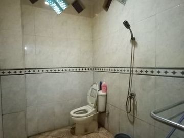 Rumah Luas Cocok Untuk Buat TK / Paud Di Taman Alamanda, Karangsatria, Bekasi.