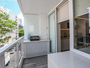 Departamento en  venta de 2 Dormitorios con patio 01-01 , en Balcarce 1355, Rosario Centro.