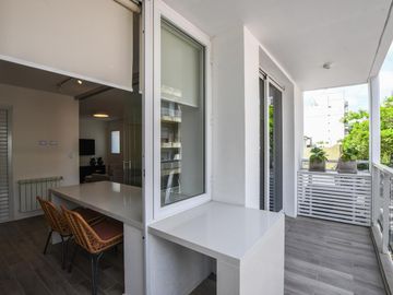 Departamento en  venta de 2 Dormitorios con patio 01-01 , en Balcarce 1355, Rosario Centro.