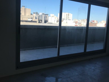 se vende excelente monoambiente divisible a estrenar