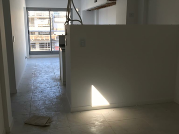 se vende excelente monoambiente divisible a estrenar