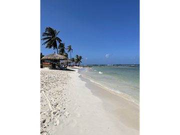 PLAYA ESCONDIDA SE VENDE APARTAMENTO