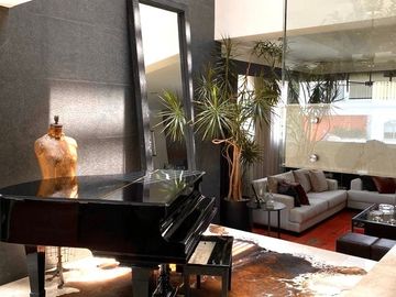 SUPER OPORTUNIDAD Espectacular Casa en Renta en Lomas Country sin amueblar