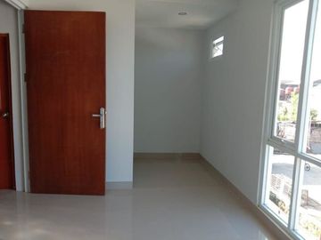 Rumah 2 Lantai 600Jtan di Kota Bandung Gedebage Cipamokolan Rancasari