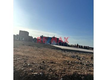 ¿Estás buscando el lugar perfecto para construir la casa de tus sueños o invertir en una zona con gran proyección? 🏡📈

📍 Terreno en venta en la Urba