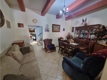 CASA CORREGIDORA, COLONIA CENTRO, ZAMORA MICHOACAN (5 DE MAYO)