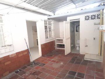 casa en venta en salomia. Cod V4768
