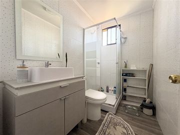 Casa en venta de 5 dorm. en Pudahuel