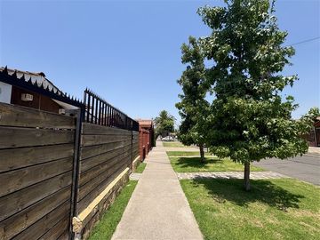 Casa en venta de 5 dorm. en Pudahuel