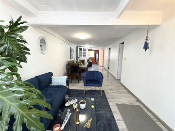 Casa en venta de 5 dorm. en Pudahuel
