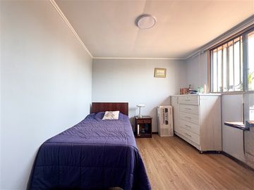 Casa en venta de 5 dorm. en Pudahuel