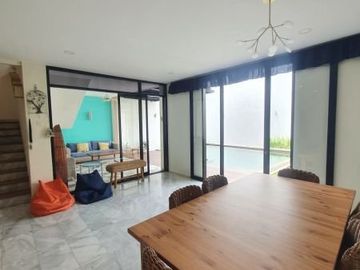 Rumah di Cipete, 2Lt, Pool, Semi Furn, dlm Private Cluster