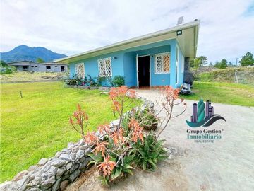 VENDO CASA DE 2HAB A 1600 M.S.N.M. Paso Ancho
