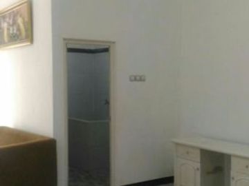 Rumah Babatan Pilang Wiyung Row jalan 2 mobil