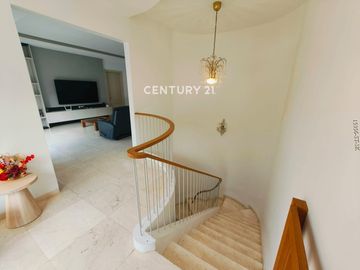 Dijual Rumah Mewah Kawasan Elit Sektor 7 Bintaro
