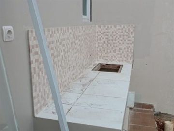 Rumah Baru 1 Lnt, LT 72 m&sup2;, Rp 810 Juta, di Pancoran Mas, De