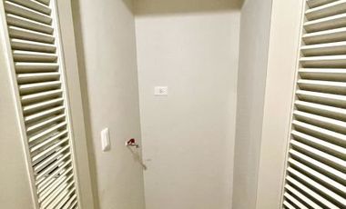 FOR LEASE! 1BR Spacious condo unit in Kroma Tower, Makati CIty