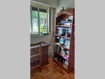 Departamento en Venta en Caballito (Parque Rivadavia) 4 ambientes 2 baños 71 m2 + balcón, 5° piso al frente - Viel 300
