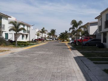 VENTA DE CASA NUEVA EN CONDOMINIO EN TENANGO DEL VALLE EDO. MEX.