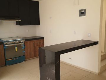 VENTA DE CASA NUEVA EN CONDOMINIO EN TENANGO DEL VALLE EDO. MEX.