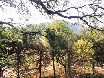 VENTA DE CASA Y CABAÑA EN DOS LOTES EN B. LA TOMA, CAPILLA DEL MONTE-