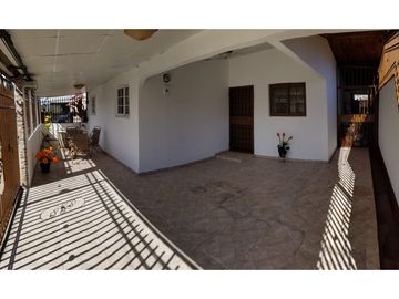 Vendo casa cerca a Chanis en nuevo reparto # 1971 cvd